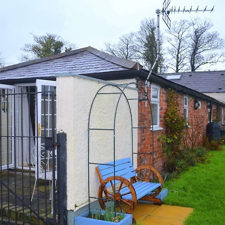 Bramble Barn Retreat Villa Chester Bagian luar foto