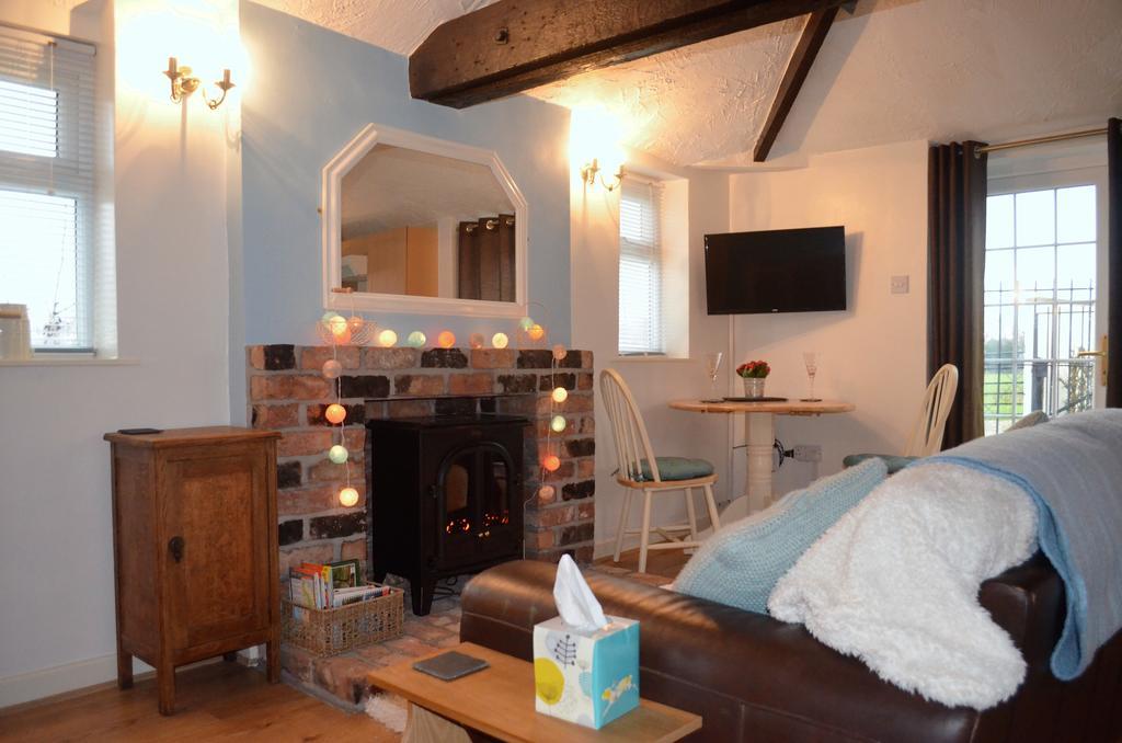 Bramble Barn Retreat Villa Chester Bagian luar foto